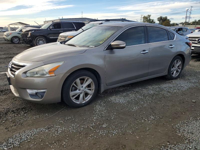 NISSAN ALTIMA 2.5 2015 with VIN 1N4AL3AP0FC225900 - Photo from auction