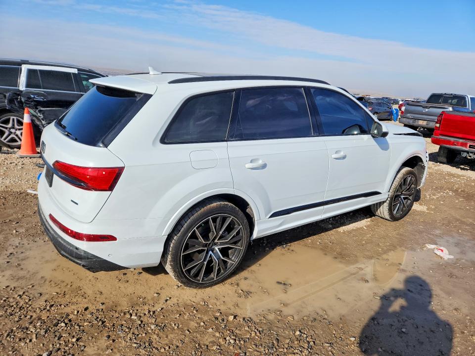Photo 3 from auction – 2025 AUDI Q7 with VIN WA1LVBF79SD032630