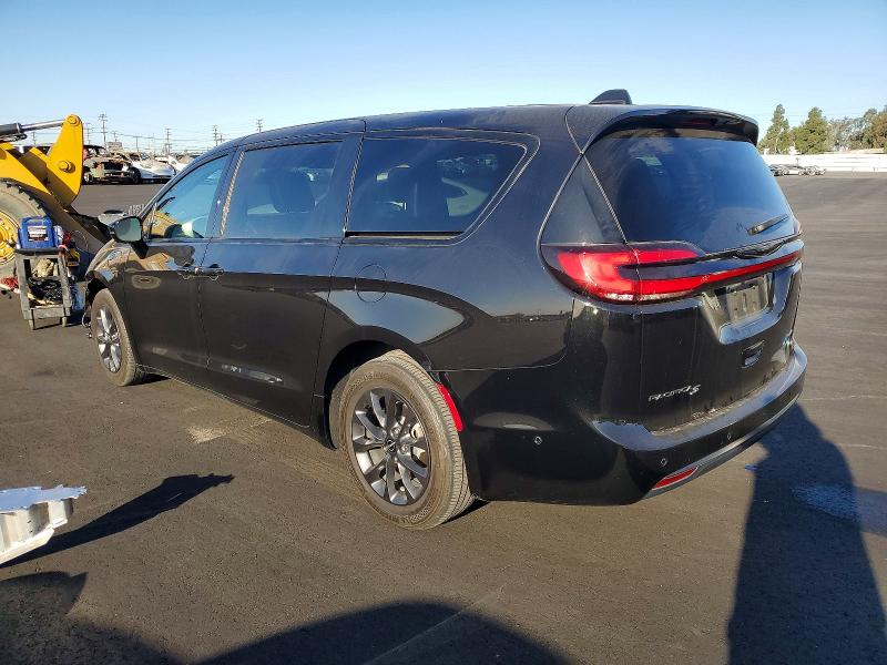 Photo 2 from auction – 2024 CHRYSLER PACIFICA with VIN 2C4RC1S73RR185436