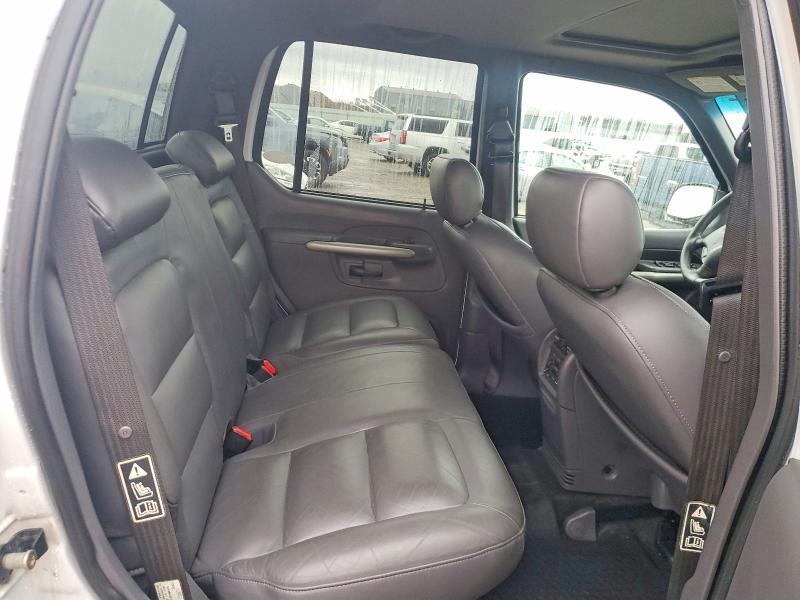 Photo 10 from auction – 2002 FORD EXPLORER S with VIN 1FMZU77E62UC58097