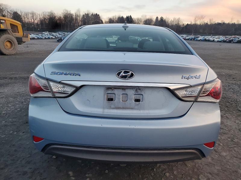 Photo 6 from auction – 2012 HYUNDAI SONATA HYB with VIN KMHEC4A41CA036666