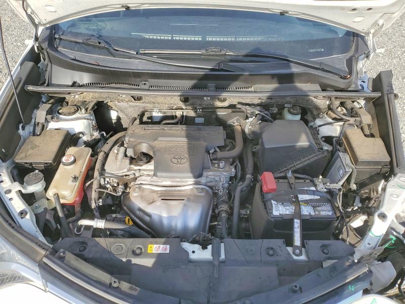 Photo 12 from auction – 2018 TOYOTA RAV4 with VIN JTMWFREV8JJ187856