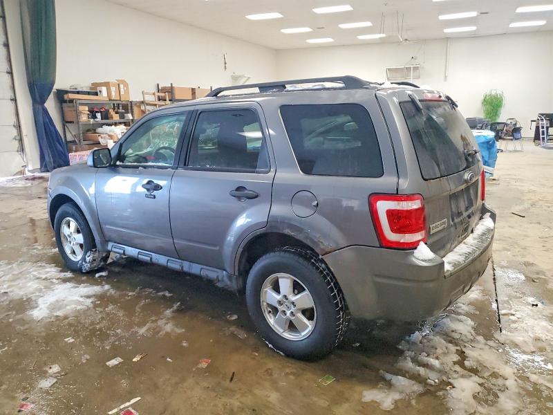 Photo 2 from auction – 2010 FORD ESCAPE XLT with VIN 1FMCU0DG4AKC26701