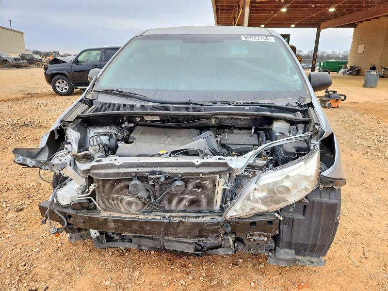Photo 5 from auction – 2016 TOYOTA SIENNA with VIN 5TDZK3DC8GS761194