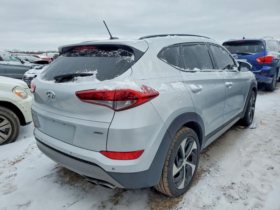 Photo 3 from auction – 2017 HYUNDAI TUCSON LIM with VIN KM8J3CA24HU574355