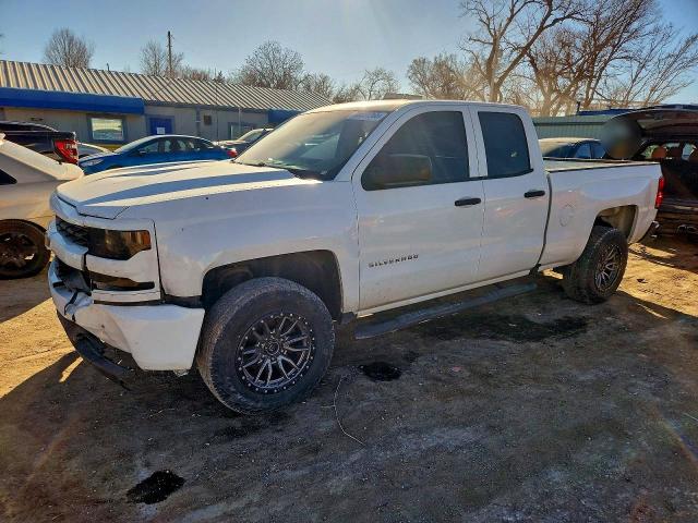 CHEVROLET SILVERADO 2016 with VIN 1GCRCPEH8GZ281878 - Photo from auction