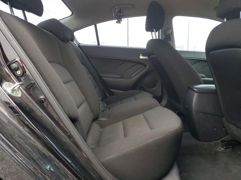 Photo 10 from auction – 2017 KIA FORTE with VIN 3KPFK4A79HE035307