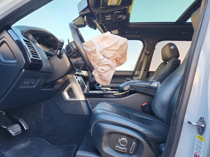 Photo 7 from auction – 2017 LAND ROVER RANGE ROVE with VIN SALGS2FE7HA354524