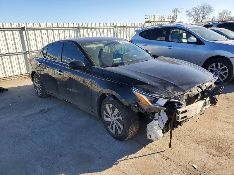Photo 4 from auction – 2020 NISSAN ALTIMA S with VIN 1N4BL4BV9LC200237