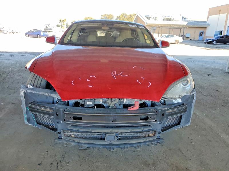 Photo 5 from auction – 2014 TESLA MODEL S with VIN 5YJSA1H1XEFP50944