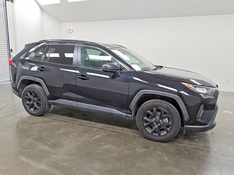 Photo 4 from auction – 2021 TOYOTA RAV4 LE with VIN 2T3H1RFV1MC127849