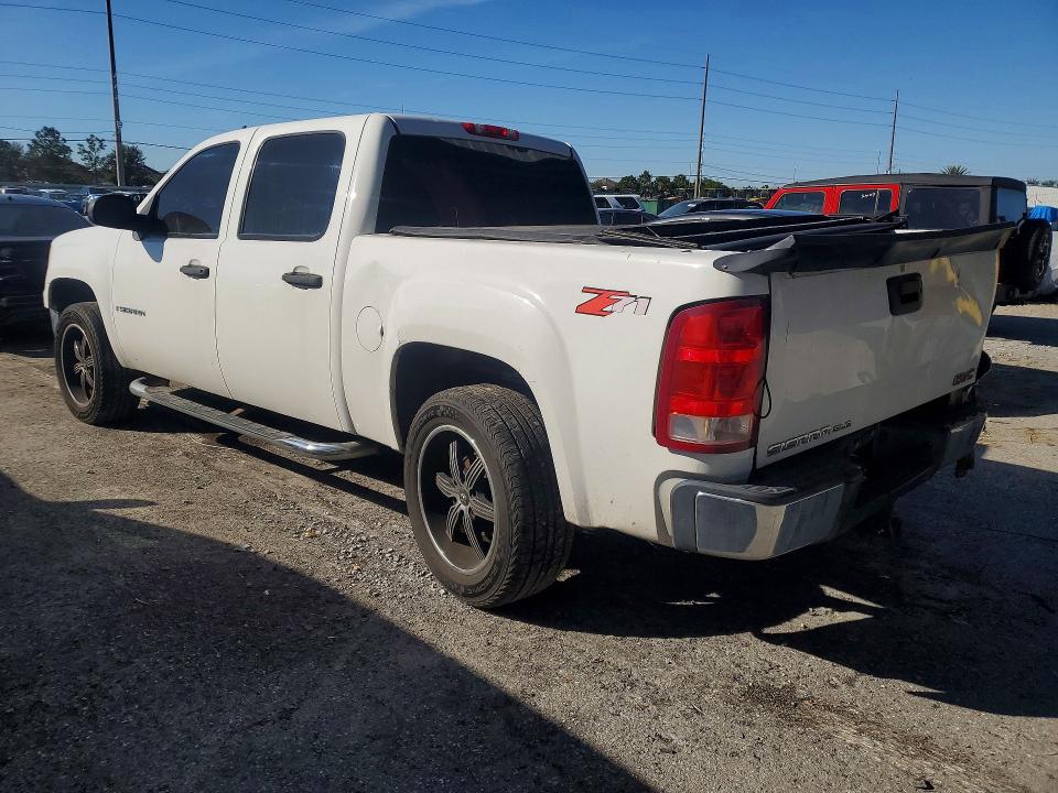 Photo 2 from auction – 2007 GMC NEW SIERRA with VIN 3GTEC13J47G532431