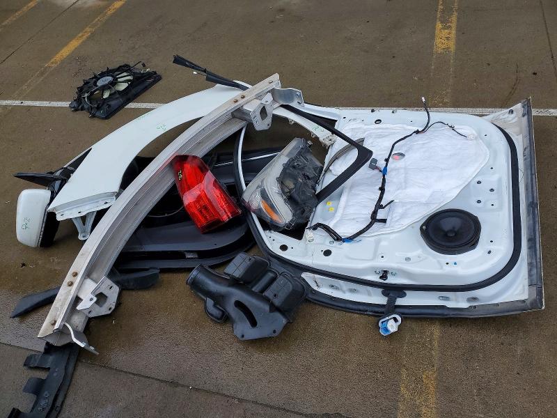 Foto 13 de la subasta – 2016 ACURA MDX TECHNO con VIN 5FRYD4H47GB028202