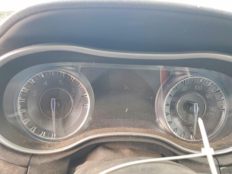 Photo 9 from auction – 2016 CHRYSLER 300C with VIN 2C3CCAEG3GH190032