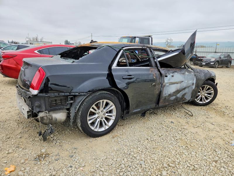 Photo 3 from auction – 2017 CHRYSLER 300 with VIN 2C3CCAAG4HH662181