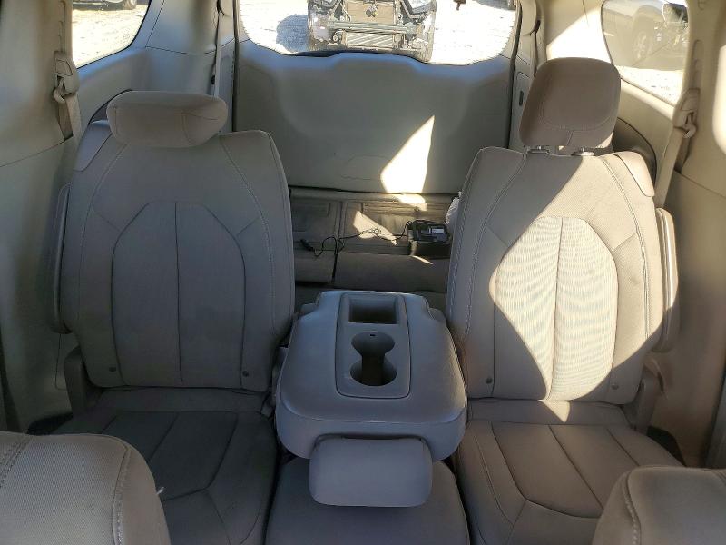 Photo 10 from auction – 2017 CHRYSLER PACIFICA T with VIN 2C4RC1DG5HR676778