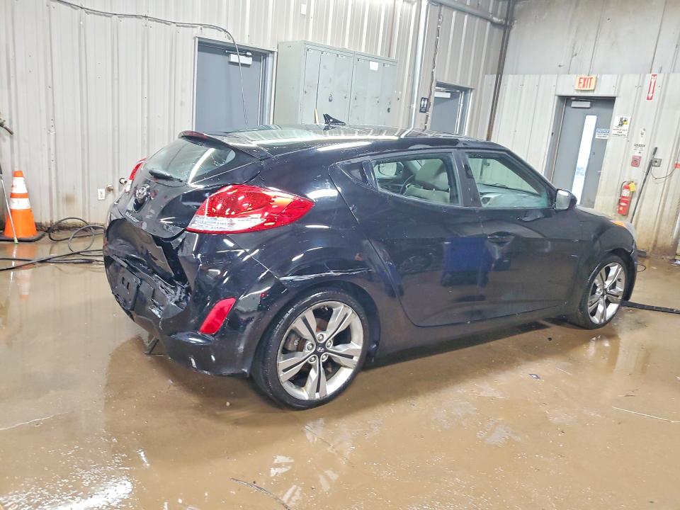 Photo 3 from auction – 2014 HYUNDAI VELOSTER with VIN KMHTC6AD0EU199104