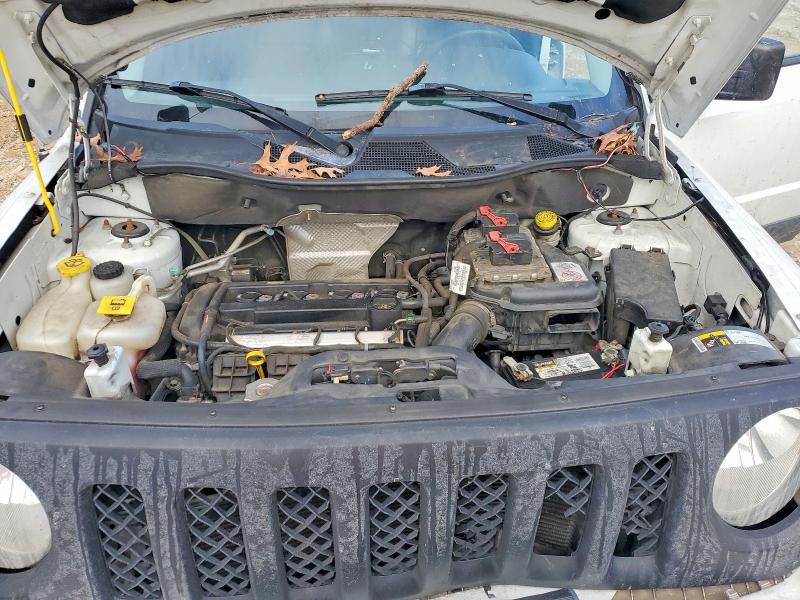 Photo 11 from auction – 2016 JEEP PATRIOT with VIN 1C4NJPFA8GD774446