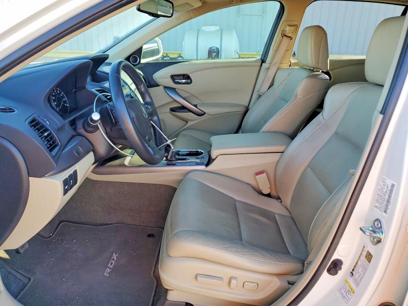 Photo 7 from auction – 2015 ACURA RDX TECHNO with VIN 5J8TB4H52FL028874