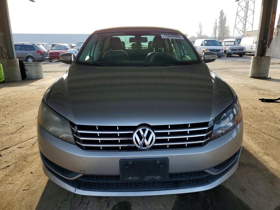 Photo 5 from auction – 2012 VOLKSWAGEN PASSAT SE with VIN 1VWBN7A31CC079433