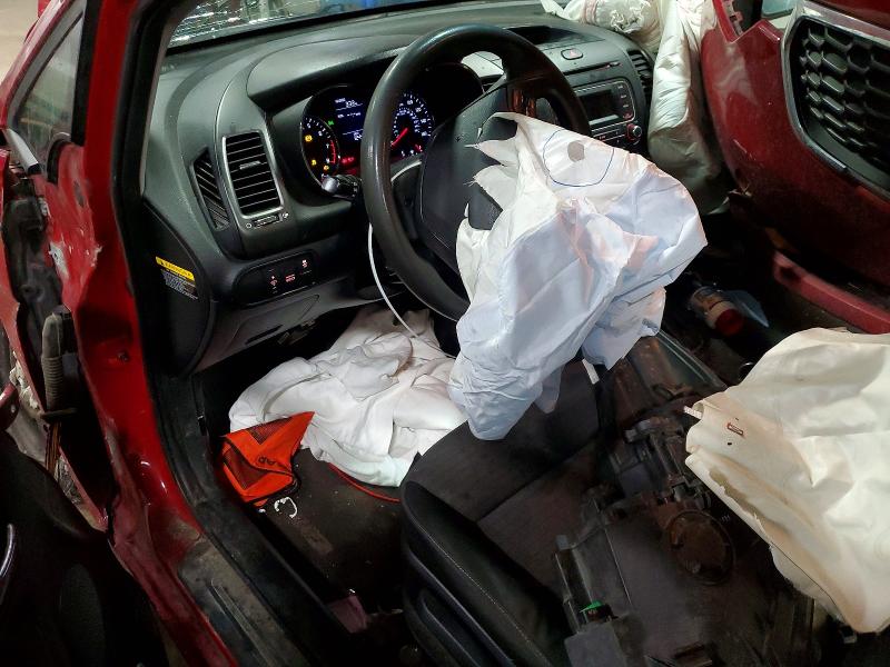 Photo 8 from auction – 2015 KIA FORTE with VIN KNAFX4A62F5290265