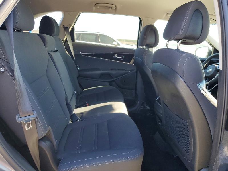 Photo 11 from auction – 2016 KIA SORENTO LX with VIN 5XYPG4A52GG141250