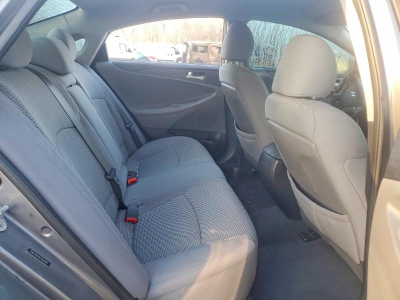 Photo 10 from auction – 2012 HYUNDAI SONATA GLS with VIN 5NPEB4AC9CH321879