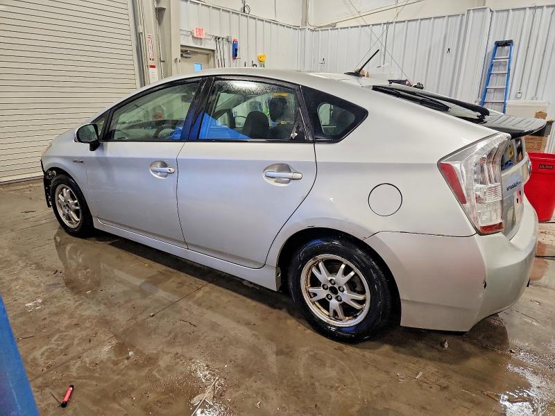 Photo 2 from auction – 2010 TOYOTA PRIUS with VIN JTDKN3DU3A5004833