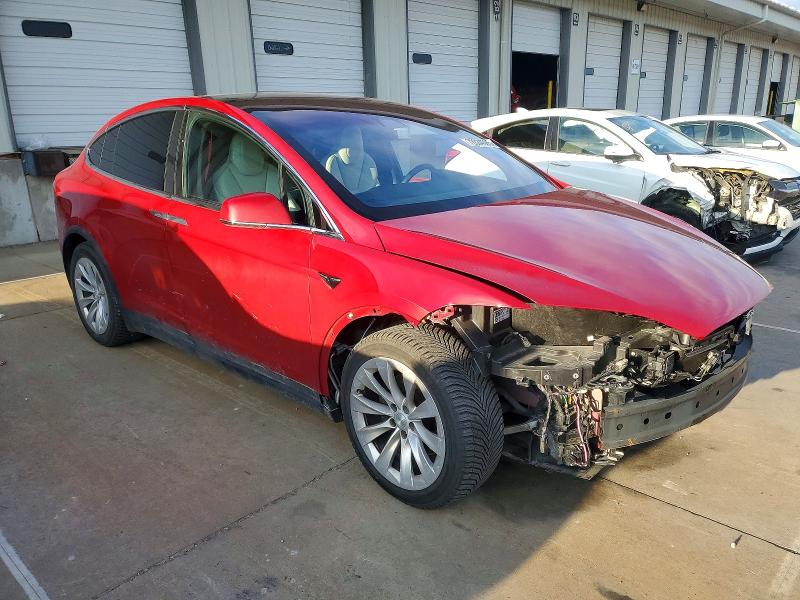 Photo 4 from auction – 2019 TESLA MODEL X with VIN 5YJXCAE21KF188232