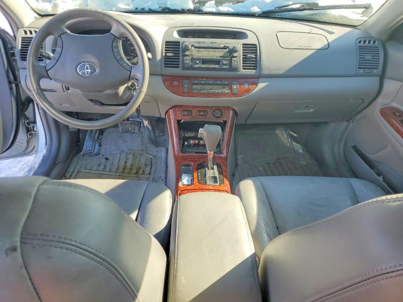 Photo 8 from auction – 2005 TOYOTA CAMRY with VIN 4T1BE32K95U596344