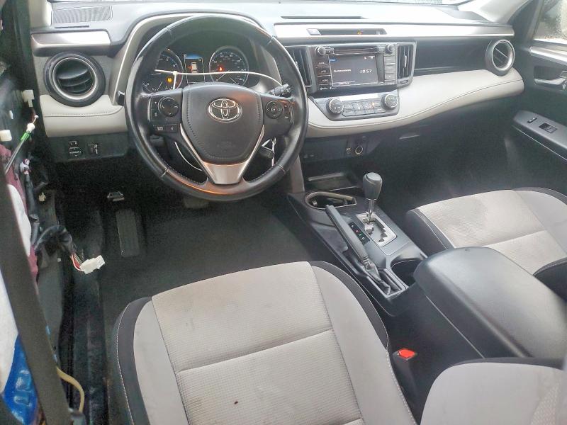 Photo 8 from auction – 2016 TOYOTA RAV4 XLE with VIN JTMWFREV2GJ072632