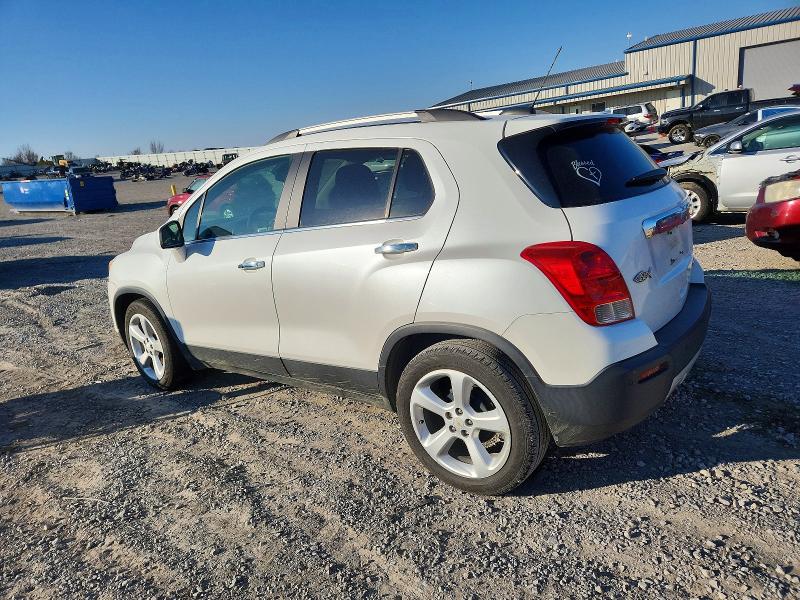 Photo 2 from auction – 2015 CHEVROLET TRAX with VIN KL7CJNSB4FB057494