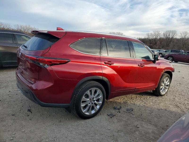Photo 3 from auction – 2020 TOYOTA HIGHLANDER with VIN 5TDDZRBH6LS030894
