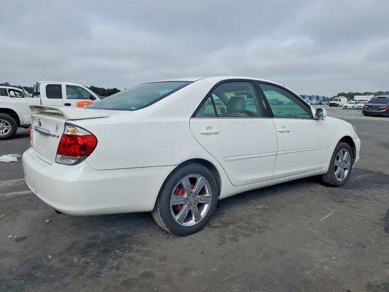 Photo 3 from auction – 2005 TOYOTA CAMRY LE with VIN 4T1BE32K75U403575