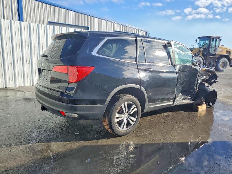 Фото 3 с аукциона – 2016 HONDA PILOT с VIN 5FNYF5H56GB059919
