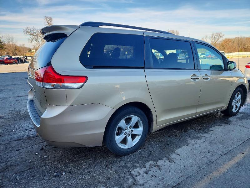 Photo 3 from auction – 2011 TOYOTA SIENNA LE with VIN 5TDKK3DC7BS113226