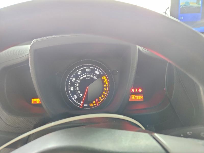 Photo 9 from auction – 2011 TOYOTA SCION XD with VIN JTKKU4B48B1013380