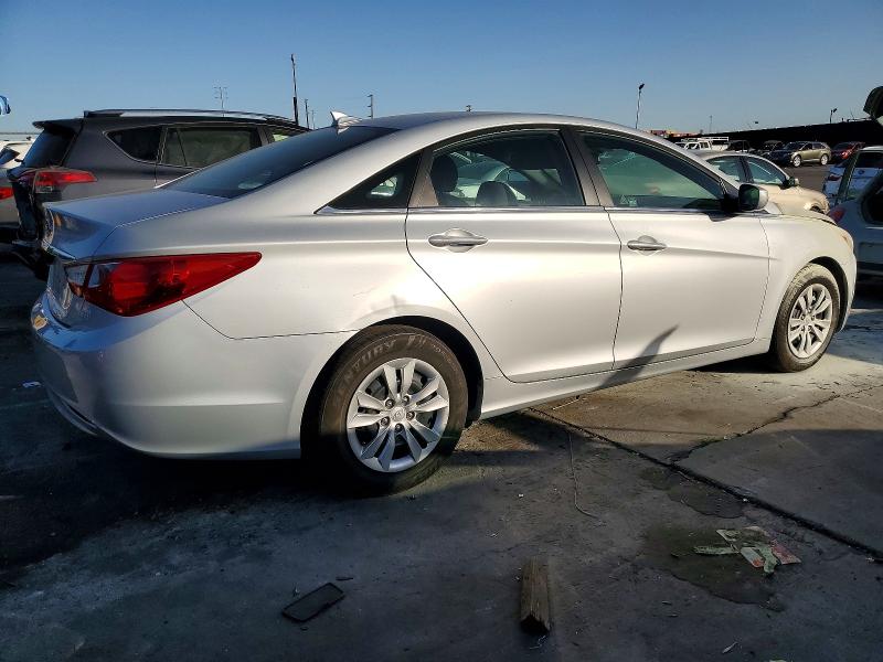 Photo 3 from auction – 2012 HYUNDAI SONATA GLS with VIN 5NPEB4AC8CH453273