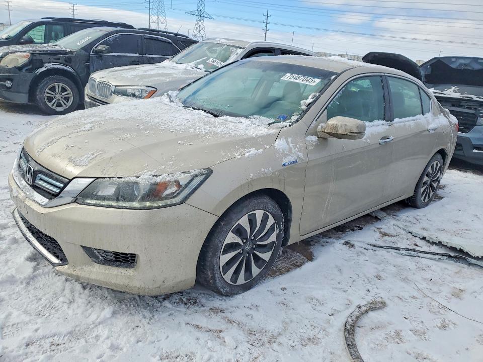 HONDA ACCORD 2014 with VIN 1HGCR6F38EA000998 - Photo from auction