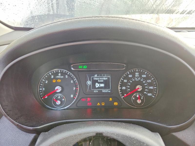 Photo 9 from auction – 2017 KIA SORENTO with VIN 5XYPG4A38HG321641