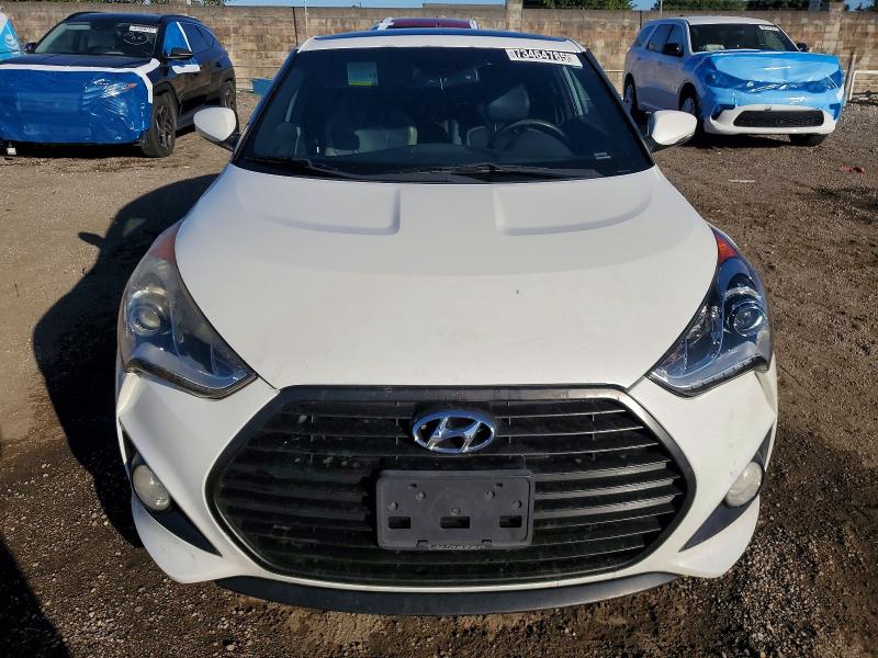 Photo 5 from auction – 2016 HYUNDAI VELOSTER with VIN KMHTC6AE2GU275966