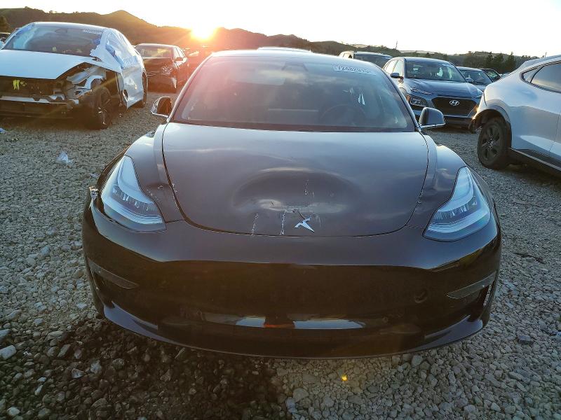 Photo 5 from auction – 2019 TESLA MODEL 3 with VIN 5YJ3E1EB7KF199938