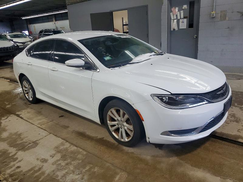 Photo 4 from auction – 2016 CHRYSLER 200 LIMITE with VIN 1C3CCCAB8GN133838