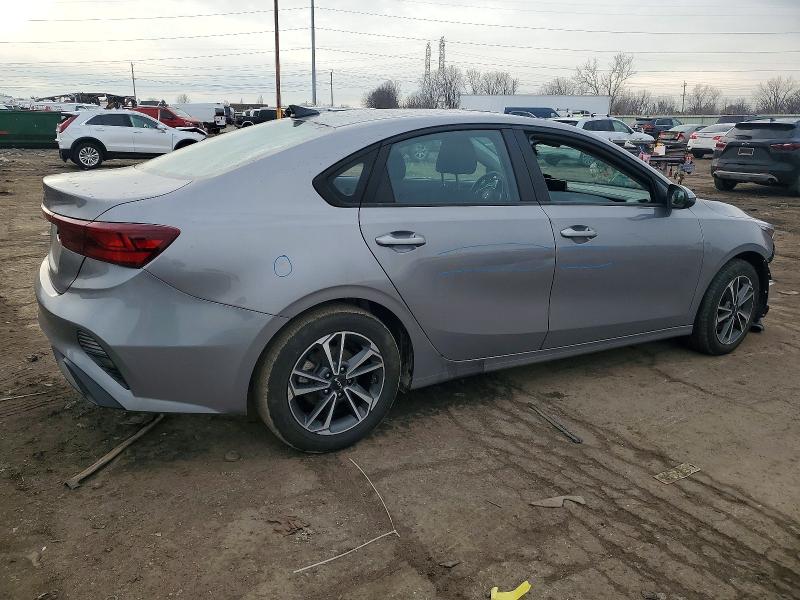 Photo 3 from auction – 2023 KIA FORTE LX with VIN 3KPF24AD6PE675625