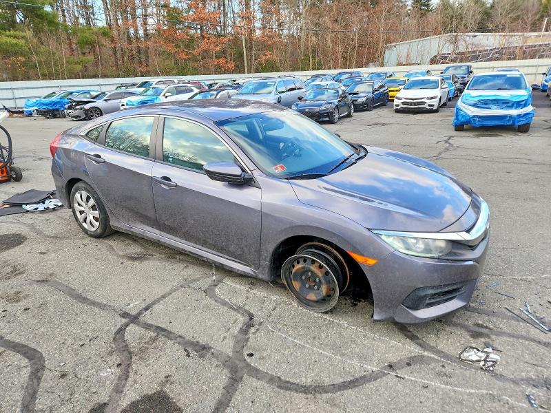 Photo 4 from auction – 2016 HONDA CIVIC with VIN 19XFC2F50GE021058