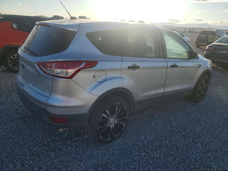 Photo 3 from auction – 2013 FORD ESCAPE S with VIN 1FMCU0F79DUA25771