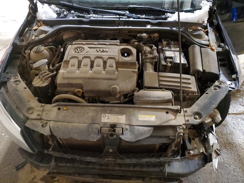 Photo 11 from auction – 2015 VOLKSWAGEN JETTA with VIN 3VWDA7AJ3FM218595