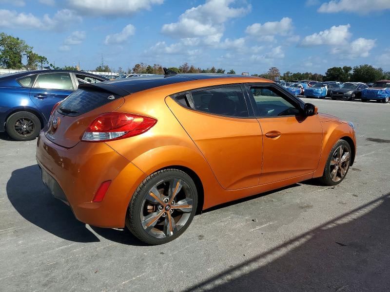 Photo 3 from auction – 2016 HYUNDAI VELOSTER with VIN KMHTC6AD8GU286316