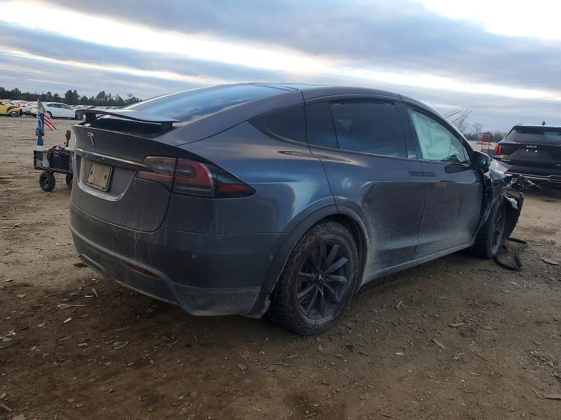 Photo 3 from auction – 2022 TESLA MODEL X with VIN 7SAXCDE59NF354841