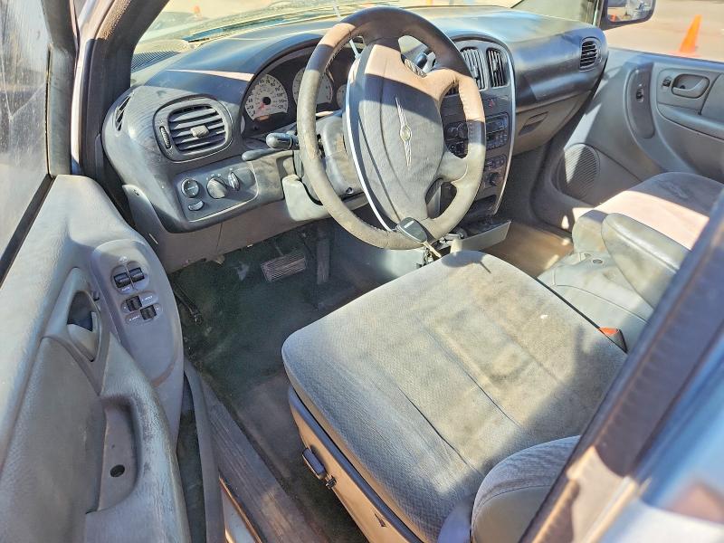 Photo 8 from auction – 2005 CHRYSLER TOWN & COU with VIN 2C4GP54L65R144774
